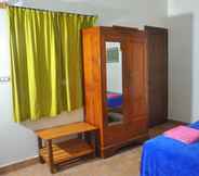 Bedroom 4 Inn Pondiville Forest Retreat