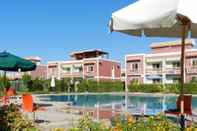 Swimming Pool Marseilia Beach 2