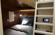 Bedroom 2 Sleep 'n fly Sleep Lounge, SOUTH Node - Transit only
