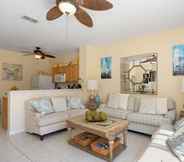 Common Space 6 3 Bed 3 Bath Villa w Private Pool - Near Disney