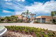 Exterior Orlando Newest Resort Community Town Home