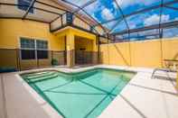 Swimming Pool 4 Bedroom 3 Bathroom Town Home With Pool