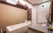 In-room Bathroom 6 SMV -2BRPool- SANDAT · 2BR Private Pool Walk to Beach and Shops Legian