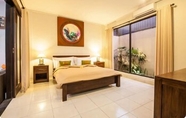 Kamar Tidur 2 SMV -2BRPool- SANDAT · 2BR Private Pool Walk to Beach and Shops Legian