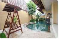 Swimming Pool 4 Bathroom Private Pool Villa near Seminyak Beach Bali