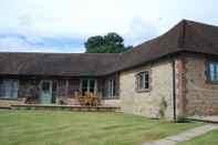 Exterior Benbow Holiday Cottages