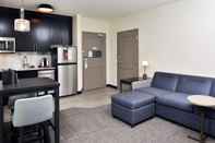 Common Space Residence Inn by Marriott Bakersfield West