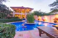 Kolam Renang 4 BR Pool Villa in Great Location - CV4