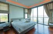 Bilik Tidur 5 Beach Front 4 Bedroom Pool Villa RV