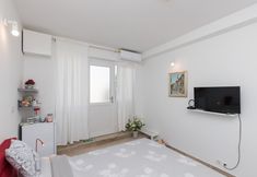 Bedroom 2 Room Primi