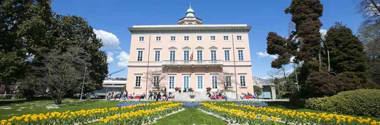 ภายนอกอาคาร Laguna di Lugano