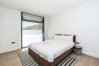 Bedroom 2 Bedroom Apartment on Homerton Road