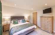 Bedroom 2 Lord Galloway 38 With Hot Tub, Newton Stewart