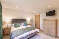 Bedroom Lord Galloway 38 With Hot Tub, Newton Stewart