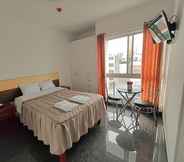 Bilik Tidur 6 Genova Hostal