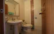 Toilet Kamar 6 Eurohouse