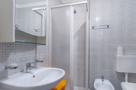 In-room Bathroom Modern APT in Tarvisio - 2 steps from the cycle route
