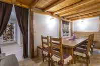 Bedroom Gorizia Sweet Minihouse with Parking