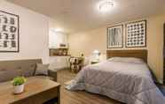 Kamar Tidur 5 InTown Suites Extended Stay Select Charlotte NC - University