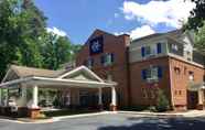 Exterior 6 InTown Suites Extended Stay Atlanta GA - Sandy Springs