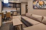 Common Space Best Western Plus Executive Residency Rigby's Water World Hotel