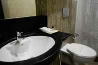 Phòng tắm bên trong Hotel City Inn