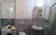 In-room Bathroom 4 Casa Isotta