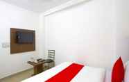 Kamar Tidur 2 Hotel Blue Star Inn