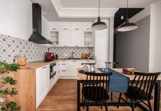 Phòng ngủ 4 oompH Koszyki Luxurious Apartments