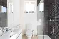 Toilet Kamar Foz002 · Miradouro do Ouro Apartment