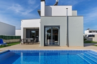 Swimming Pool Luxury Villa in Foz de Arelho With Private Swimming Pool