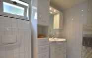 Toilet Kamar 5 Charming Holiday Home in Edam With Private Garden