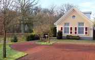 Bangunan 3 Picturesque Holiday Home in Oldenzaal with Hot Tub