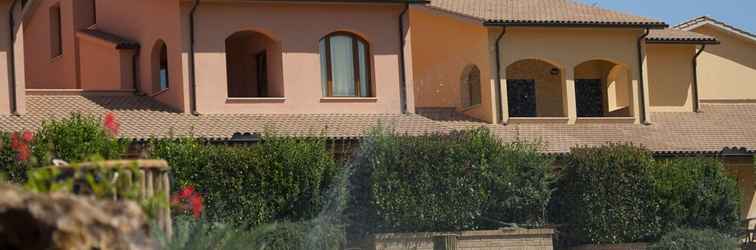 Bangunan Charming Holiday Home in Sorano With Swimming Pool