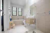 Toilet Kamar Designer Taste 2BR Townhouse@hawthorn