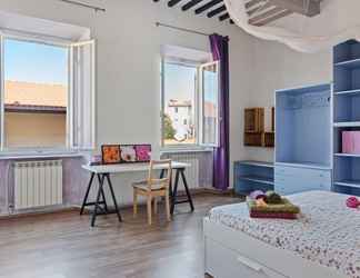 Bedroom 2 Piazza della Repubblica & Cisternone Apartment