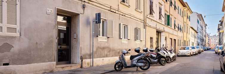 Exterior Piazza della Repubblica & Cisternone Apartment