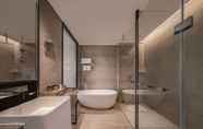 Phòng tắm bên trong 7 Ocean Spring Resort Chengdu - MGallery