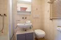 Toilet Kamar Miraflor Carmen