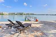 Swimming Pool Bay Front Duplex 1br, Fishing Dock - Walk to Beach!