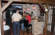 Bar, Cafe and Lounge 5 Tidy Furnished Wooden Chalet near Forest