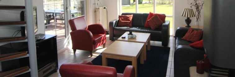 Lobby Detached Villa With Dishwasher and Fireplace on Texel