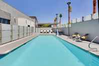 Swimming Pool Homewood Suites by Hilton Irvine Spectrum Lake Forest