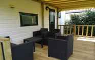 Ruang Umum 7 Nice Furnished Chalet Near the Loonse and Drunense Duinen