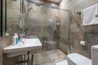 Toilet Kamar Stylish Apartment,12 Minutes Tube to Oxford Street,central London,ac,free Wifi