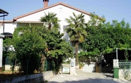 Others 7 Angelo Apartment, in the Quiet Part of Porec, With air Conditioned Max5 People