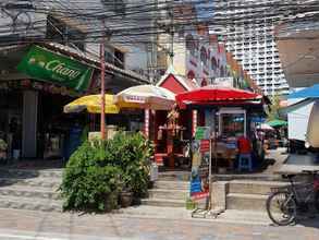 Exterior 4 Ons Moeder Restaurant Guesthouse - 5 50 Meters to the Beach