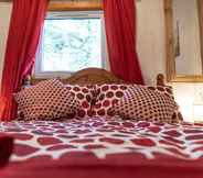 Lainnya 3 Bluebell Lodge set in a Beautiful 24 Acre Woodland Holiday Park