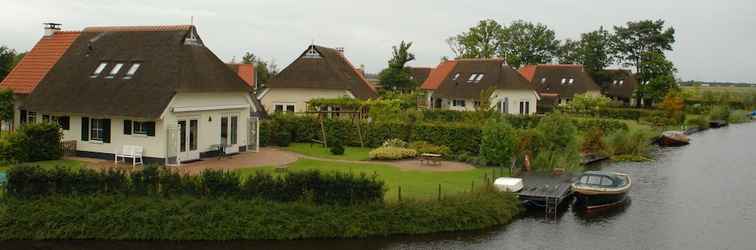 Exterior Country House With a Terrace Near the Langweerder Wielen