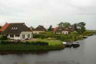 Exterior Country House With a Terrace Near the Langweerder Wielen